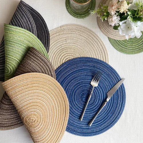 Sets de table ronds en lin | Antiderapants, lavables, style naturel - Verdyo_
"Sets de table ronds en lin"
"Accessoires table antidérapants"
"Produits écoresponsables pour table"
"Décoration de table naturelle"
"Sets de table lavables et durables"
"Lin naturel pour décoration"
"Protection de table élégante"
"Cadeau idéal pour amateurs de décoration"
"Sets de table style naturel"
"Solutions pratiques pour table"