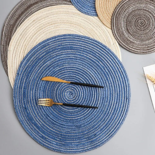 Sets de table ronds en lin | Antiderapants, lavables, style naturel - Verdyo_
"Sets de table ronds en lin"
"Accessoires table antidérapants"
"Produits écoresponsables pour table"
"Décoration de table naturelle"
"Sets de table lavables et durables"
"Lin naturel pour décoration"
"Protection de table élégante"
"Cadeau idéal pour amateurs de décoration"
"Sets de table style naturel"
"Solutions pratiques pour table"