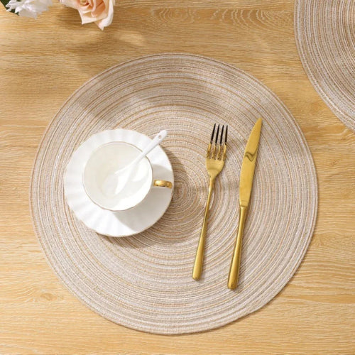 Sets de table ronds en lin | Antiderapants, lavables, style naturel - Verdyo_
"Sets de table ronds en lin"
"Accessoires table antidérapants"
"Produits écoresponsables pour table"
"Décoration de table naturelle"
"Sets de table lavables et durables"
"Lin naturel pour décoration"
"Protection de table élégante"
"Cadeau idéal pour amateurs de décoration"
"Sets de table style naturel"
"Solutions pratiques pour table"